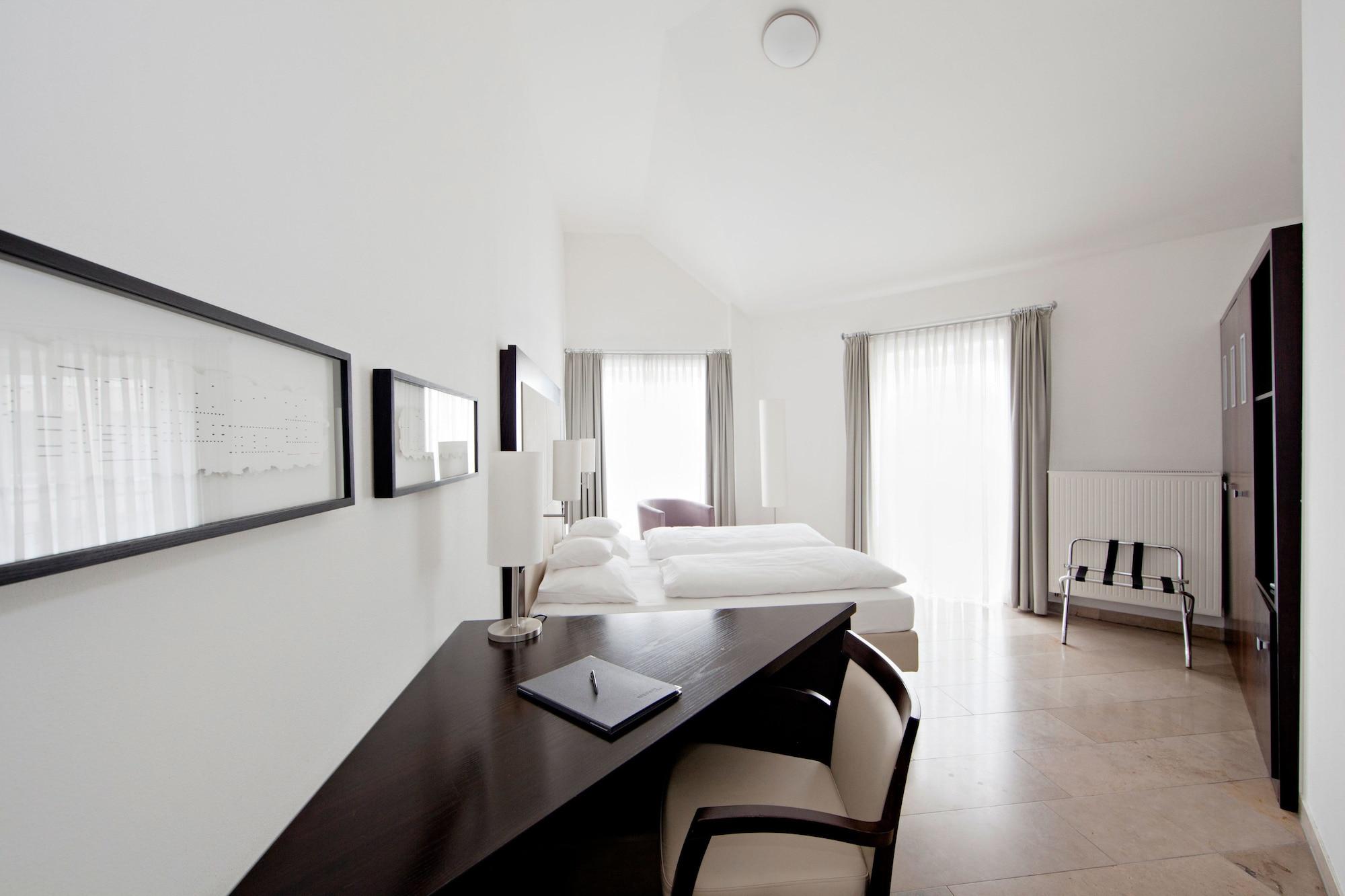 Burns Art Hotel Düsseldorf Extérieur photo